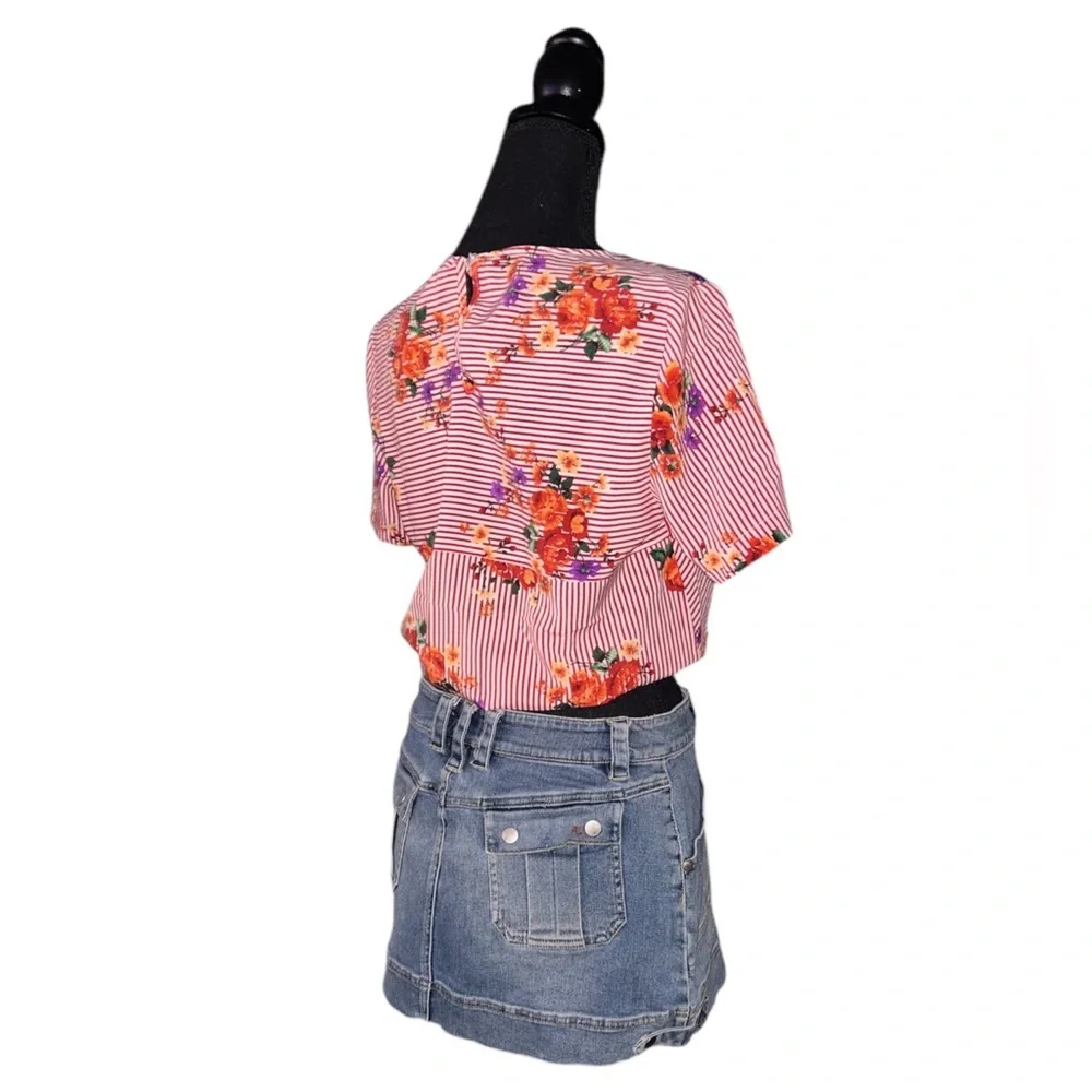 Blueh Ciel Red Summer Light And Airy Tie Up Floral Blouse - Picture 3 of 5